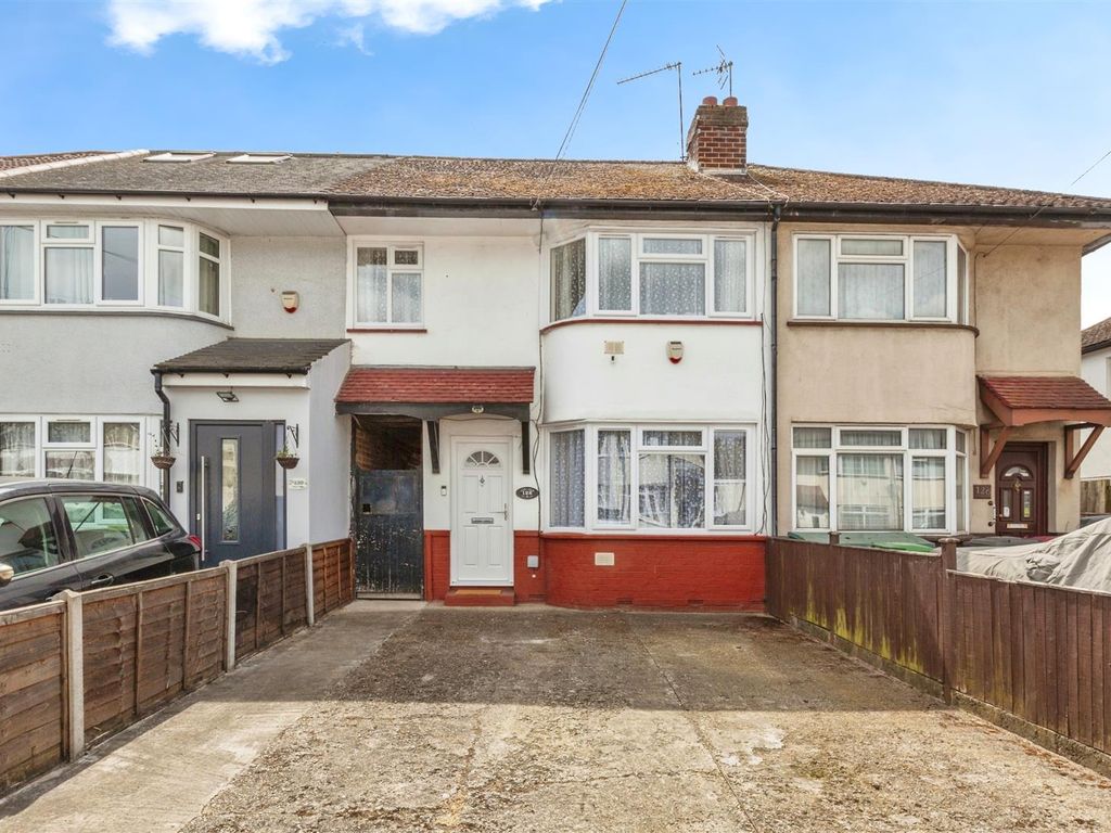 3 bed terraced house for sale in Bower Way, Cippenham, Slough SL1, £