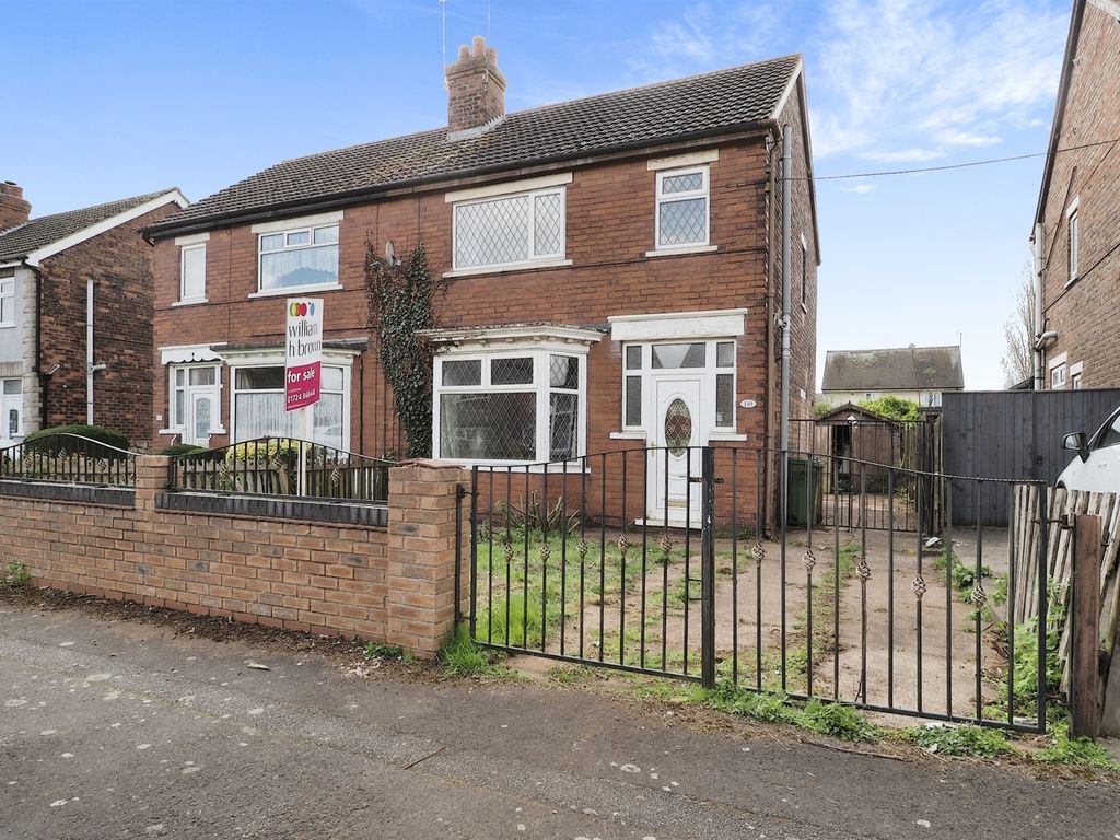 3 bed semidetached house for sale in Ravendale Street South