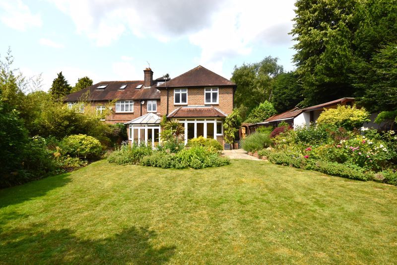 6 bed property for sale in Amersham Road, High HP13 Zoopla