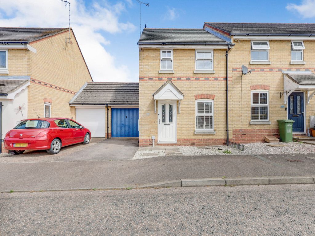 2 bed end terrace house for sale in Grant Close, Wickford SS12 Zoopla