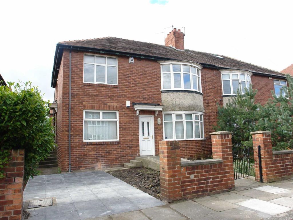 2 bed flat to rent in Guelder Road, High Heaton, Newcastle Upon Tyne