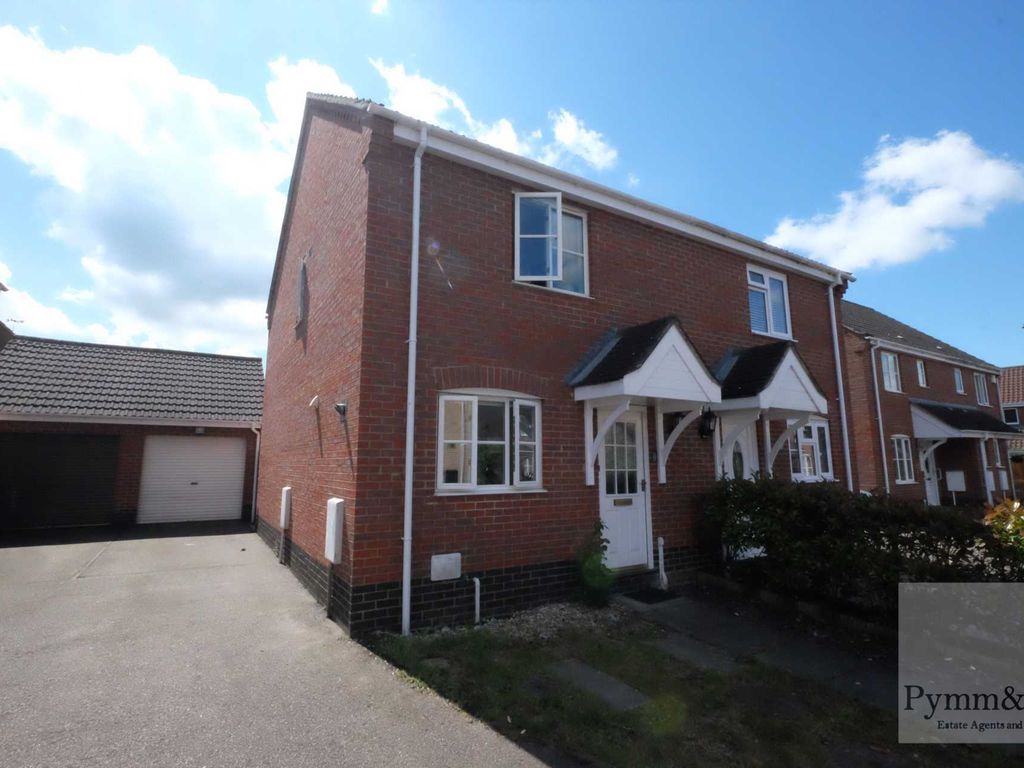 2 bed semidetached house to rent in Red Admiral Close, Wymondham NR18