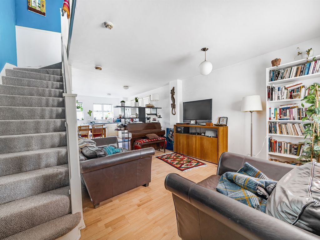 4 bed terraced house for sale in Turner Close, London SW9, £850,000