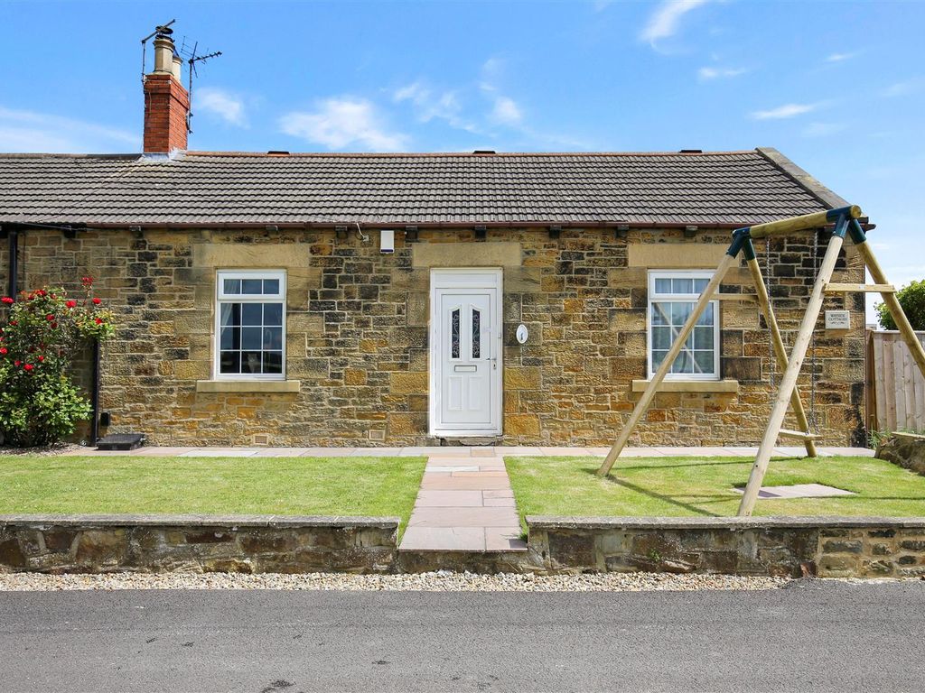 3 bed cottage for sale in Cambois Farm Cottages, Cambois, Blyth NE24, £