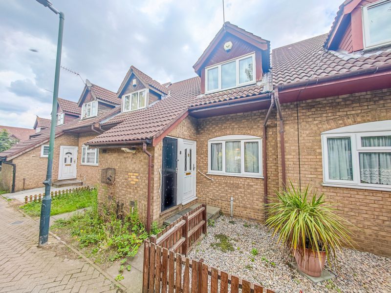 2 bed terraced house for sale in Hamilton Walk, Erith DA8, £290,000