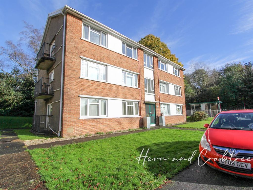 2 bed flat for sale in Caer Wenallt, Pantmawr, Cardiff CF14, £165,000