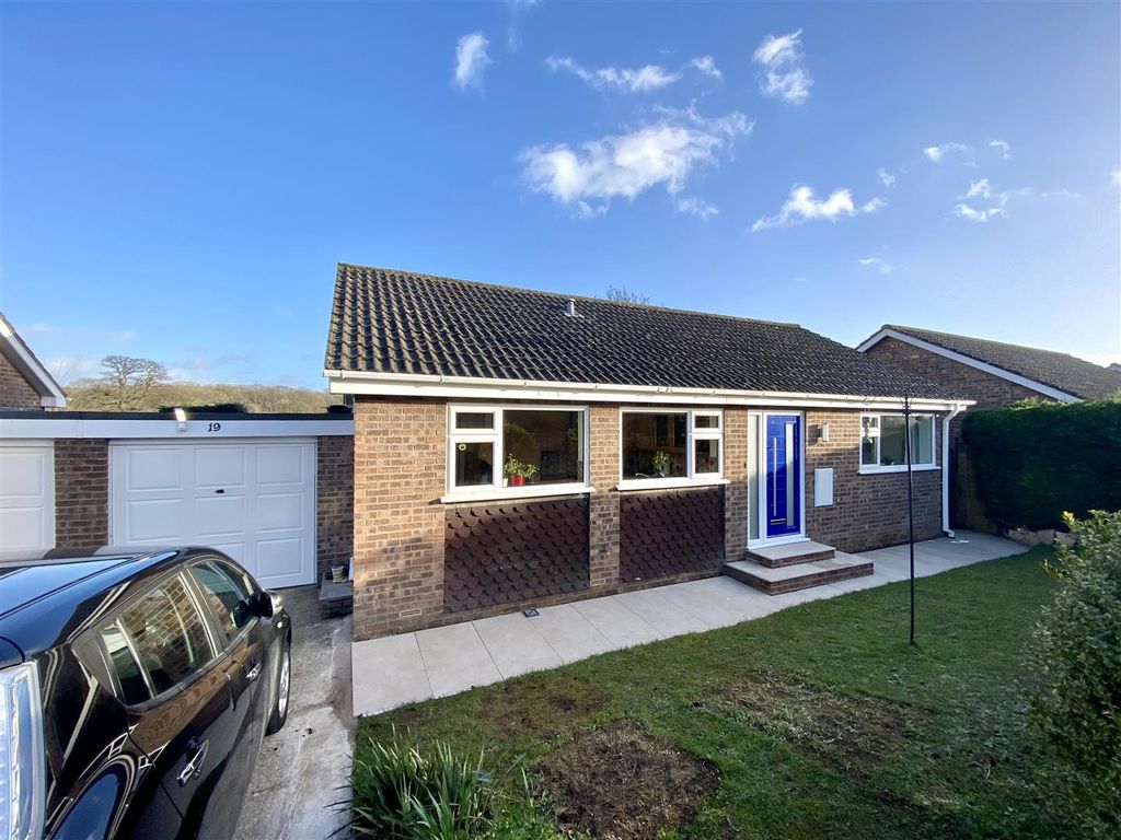 2 bed detached bungalow for sale in Park View, Sedbury, Chepstow NP16