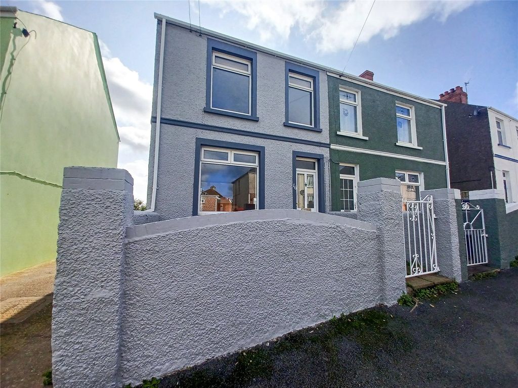 2 bed semidetached house for sale in Eastleigh Drive, Milford Haven, Pembrokeshire SA73, £