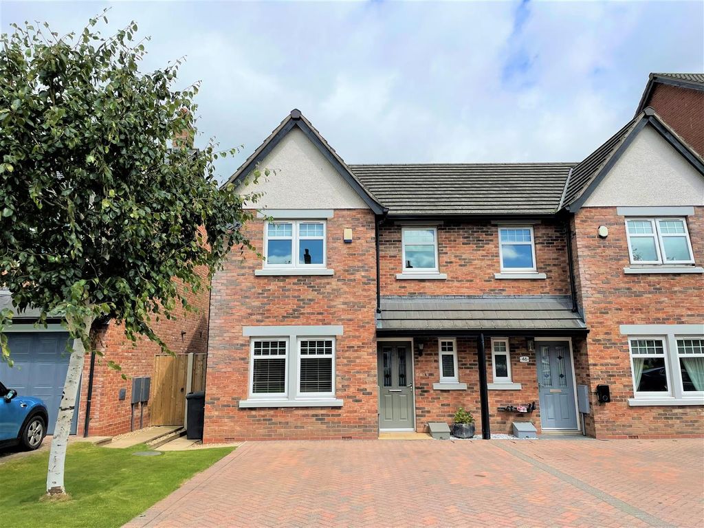 3 bed semidetached house for sale in Turnstone Drive, Carlisle CA2