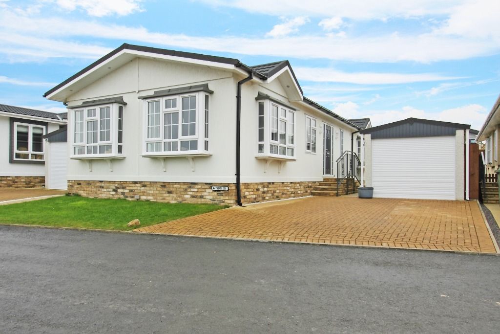 2 bed bungalow for sale in Mulberry Court, Picket Piece, Andover SP11