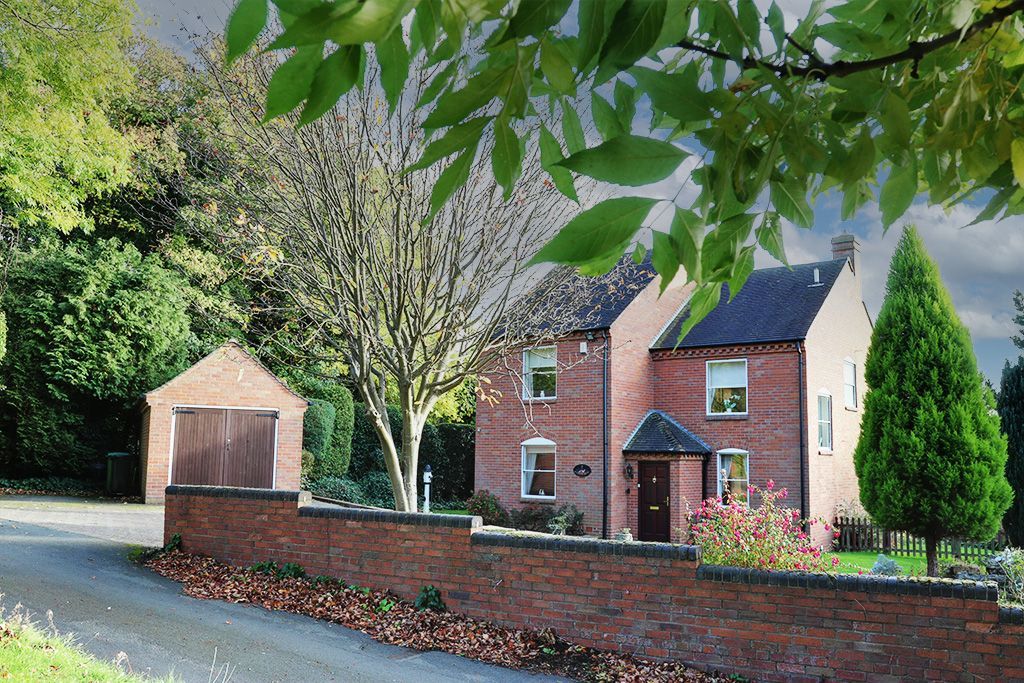 3 bed detached house for sale in Mushroom Green, Dudley DY2 Zoopla