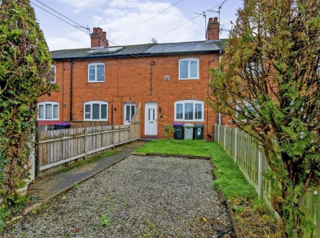 3 bed terraced house to rent in Station Road, Tumby Woodside, Boston