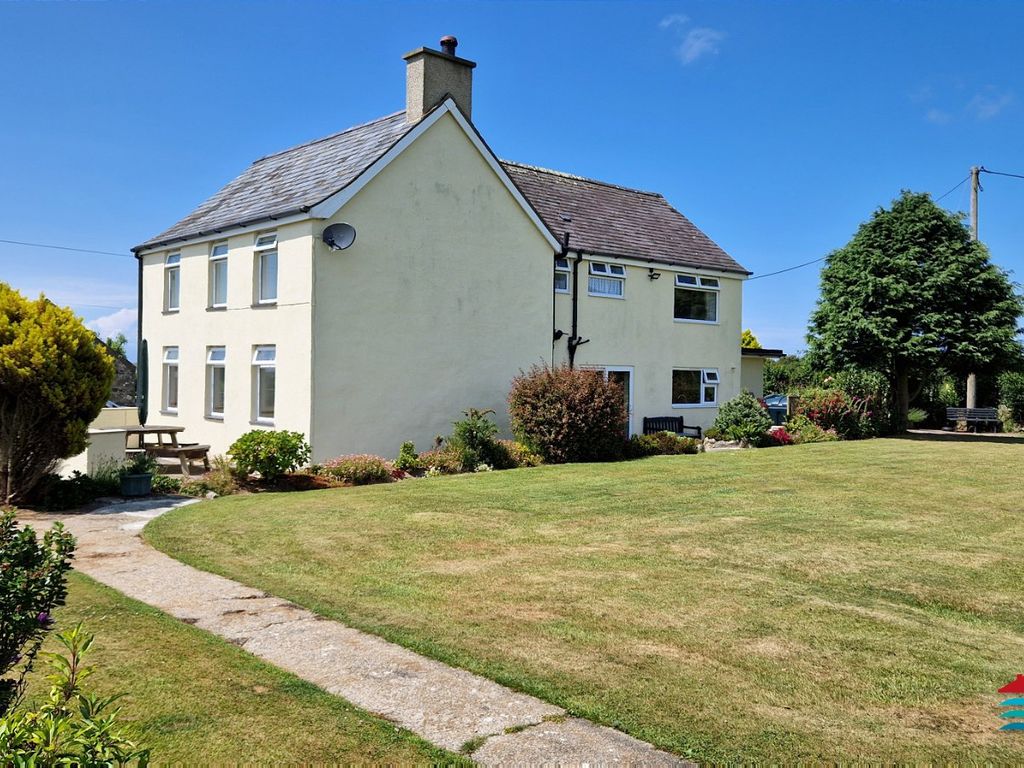 5 bed detached house for sale in Rhiw, Pwllheli LL53 Zoopla