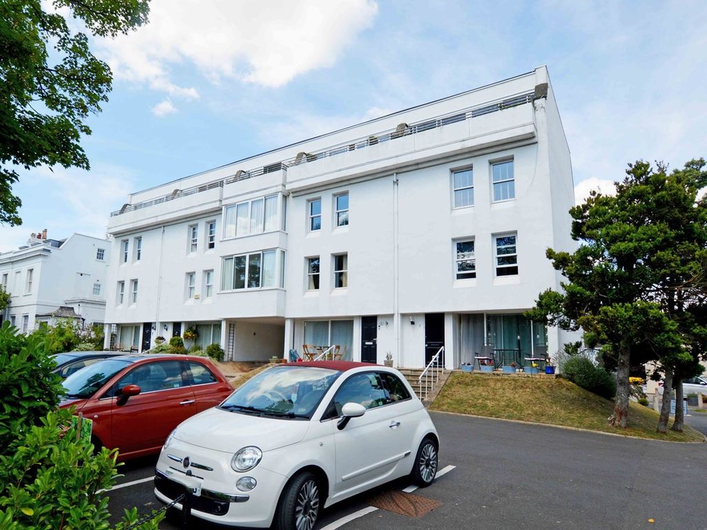 Bleasby Gardens, Lansdown Road, Lansdown, Cheltenham GL51
