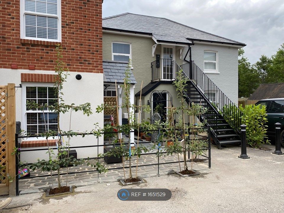 1 bed flat to rent in Fleet Road, Fleet GU51 Zoopla