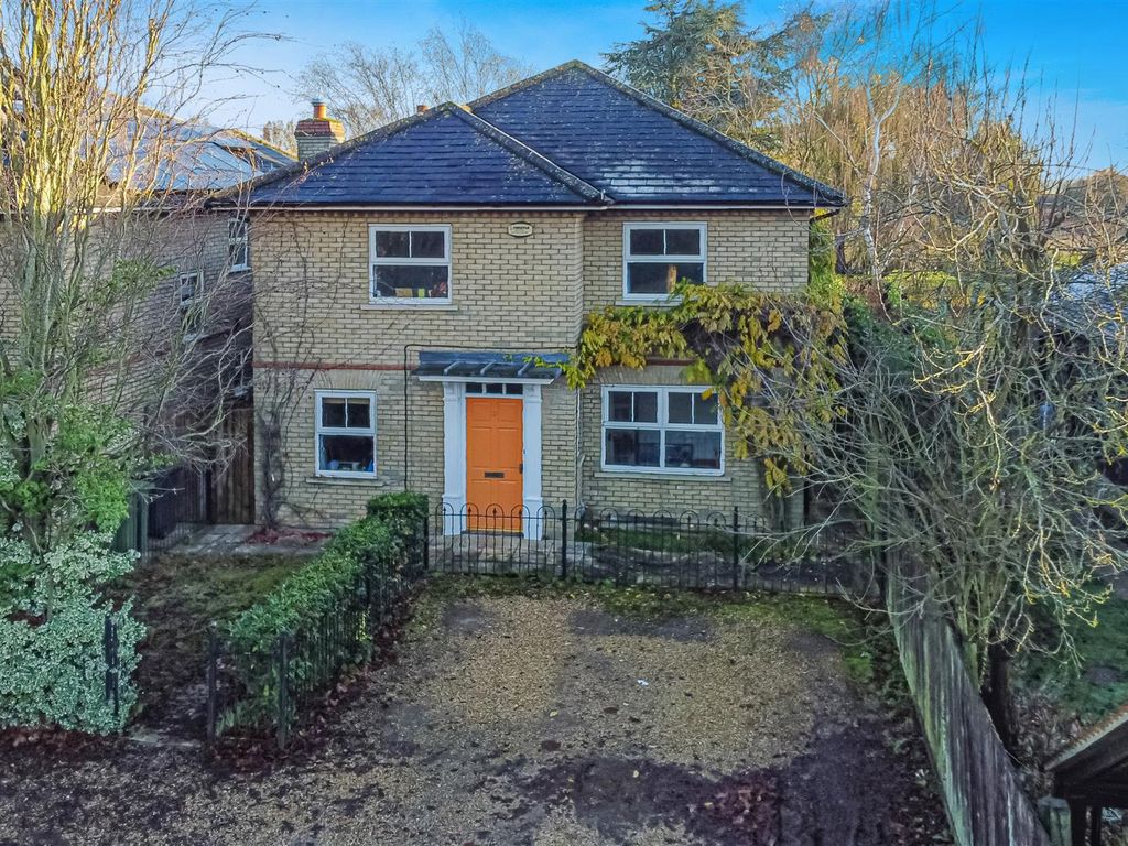 4 bed detached house for sale in Cottenham, Cambridge CB24, £