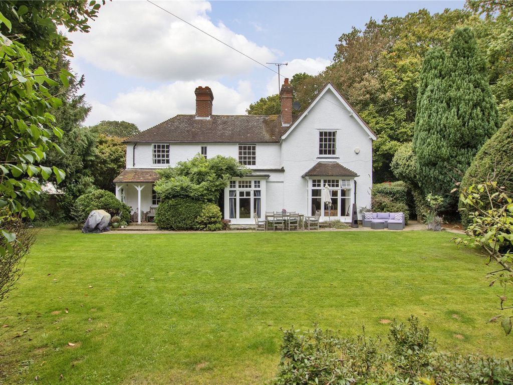 4 bed detached house for sale in Rye Road, Hawkhurst, Cranbrook, Kent