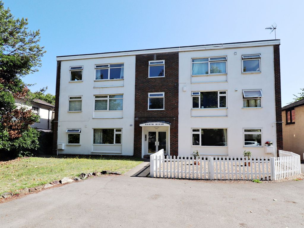 2 bed flat for sale in Bromley Common, Bromley BR2, £335,000 Zoopla