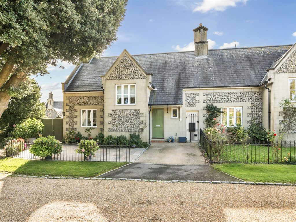 2 bed end terrace house for sale in 1 Drewitts Mews, Oving, West Sussex