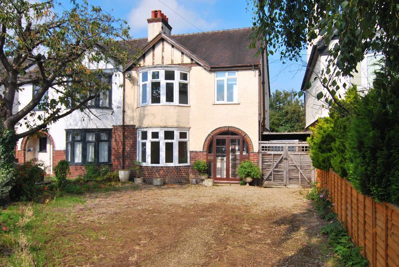 3 bed semidetached house for sale in Oxstalls Lane, Longlevens