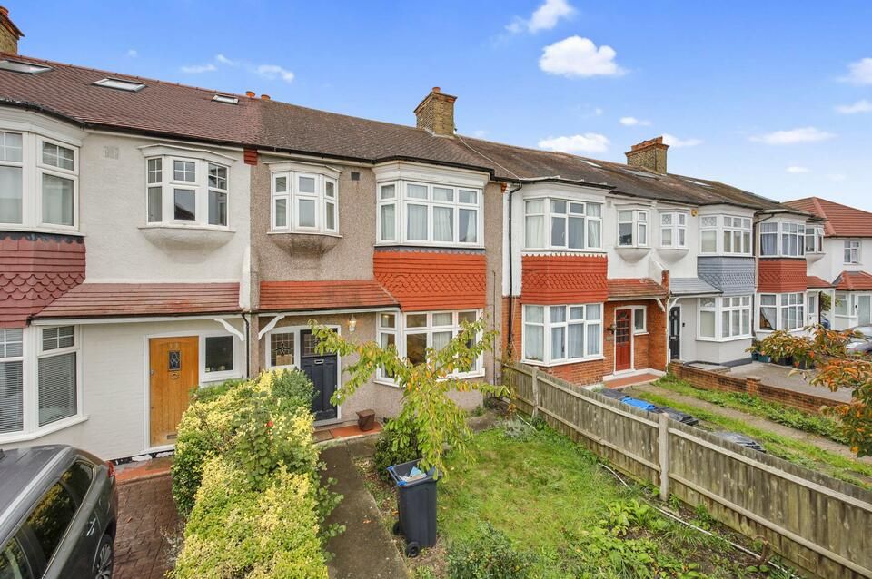 3 bed terraced house for sale in Daybrook Road, London SW19, £800,000