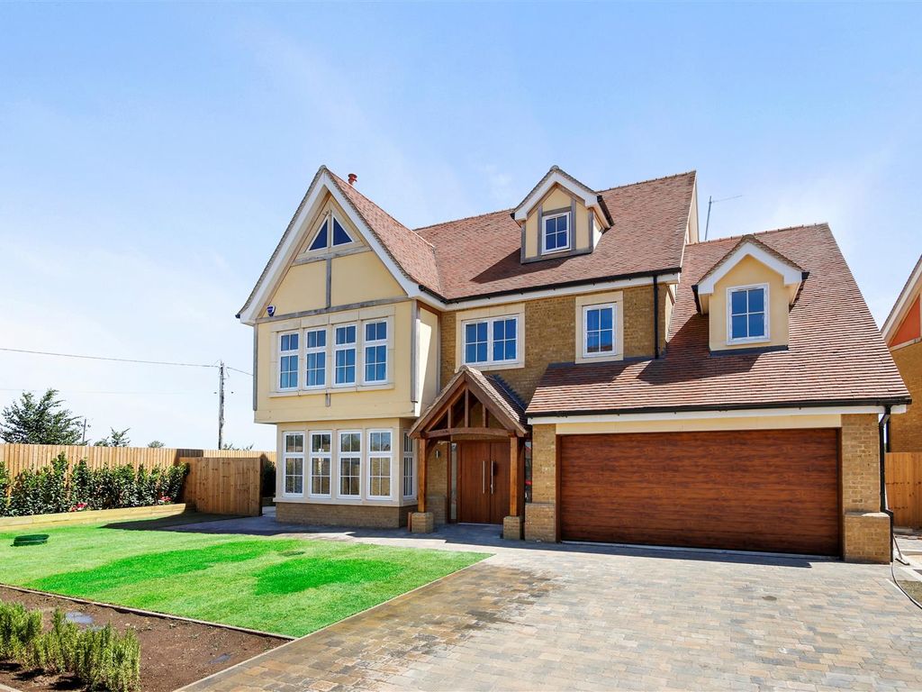 New home, 6 bed detached house for sale in Manor Grange, Bulphan RM14