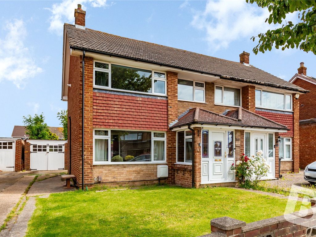 3 bed semidetached house for sale in Astra Drive, Gravesend, Kent DA12