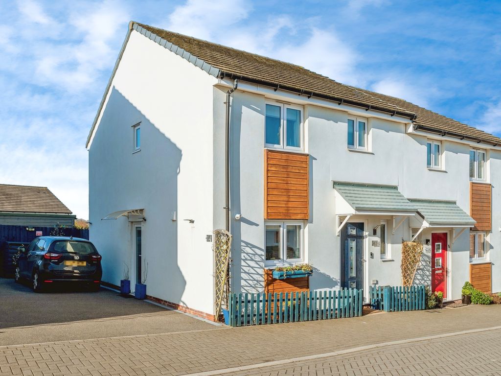 New home, 3 bed semidetached house for sale in Henry Avent Gardens