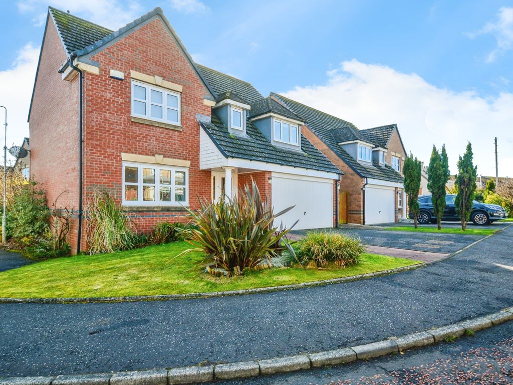 5 bed detached house for sale in Dean Park Brae, Kirkcaldy KY2, £