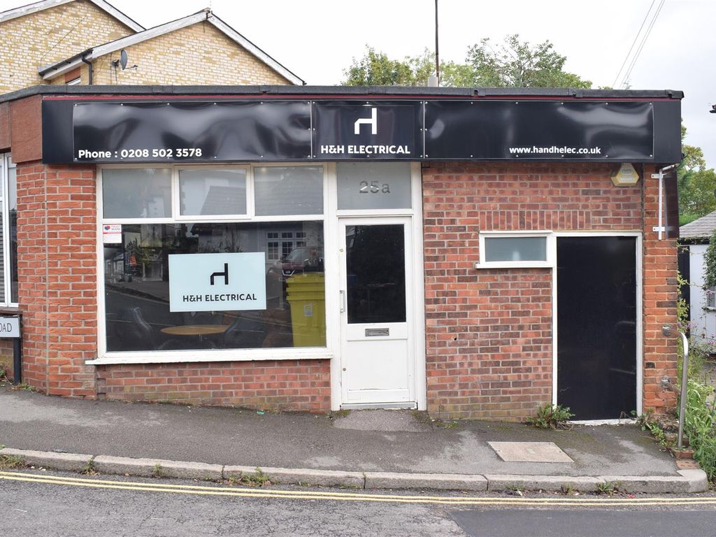 Retail premises to let in York Hill, Loughton IG10 Zoopla