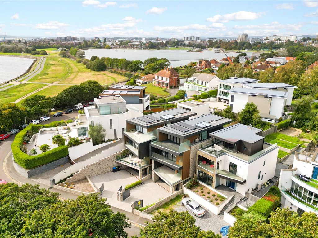 5 bed detached house for sale in Whitecliff Road, Whitecliff, Poole