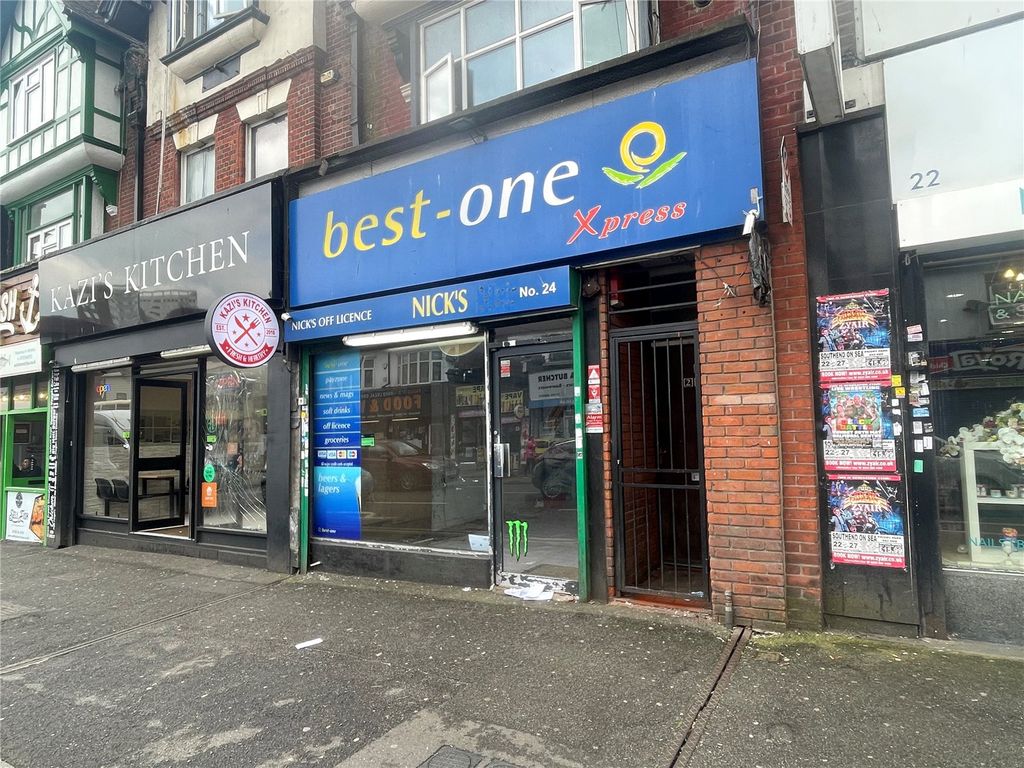 Retail premises to let in Southchurch Road, SouthendOnSea, Essex SS1