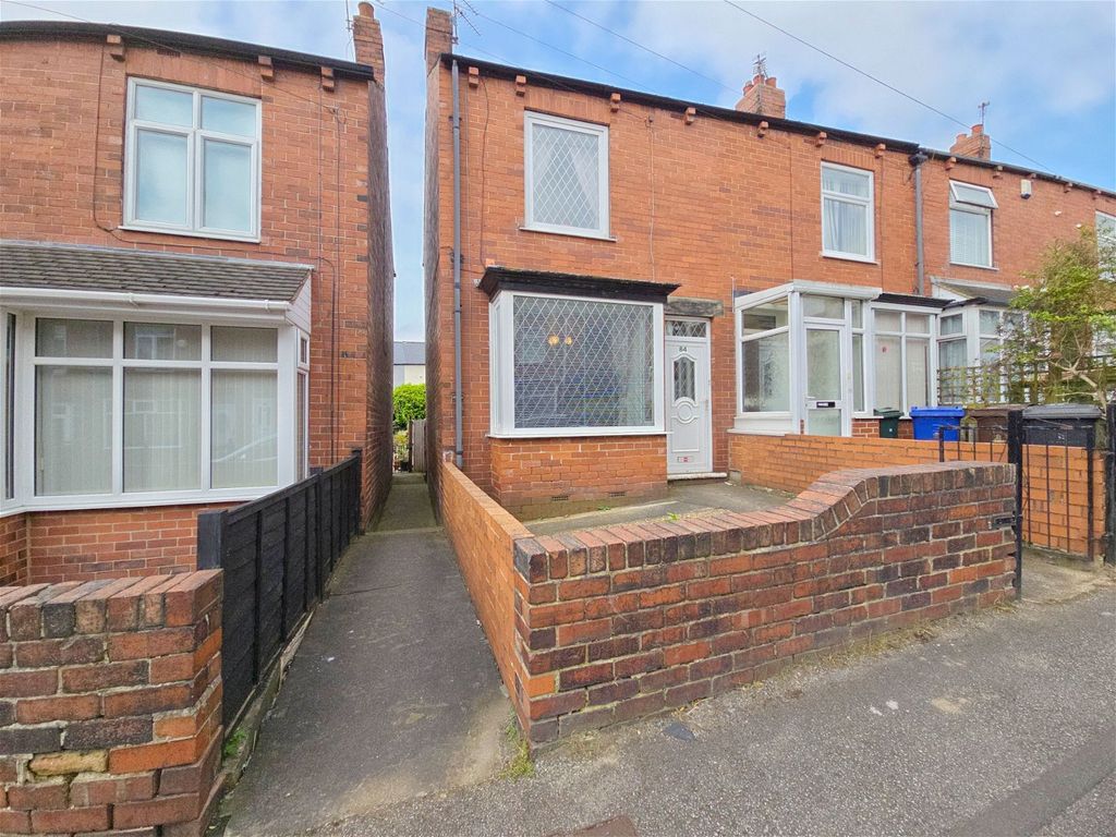 2 bed end terrace house for sale in Winter Road, Barnsley S75, £135,000