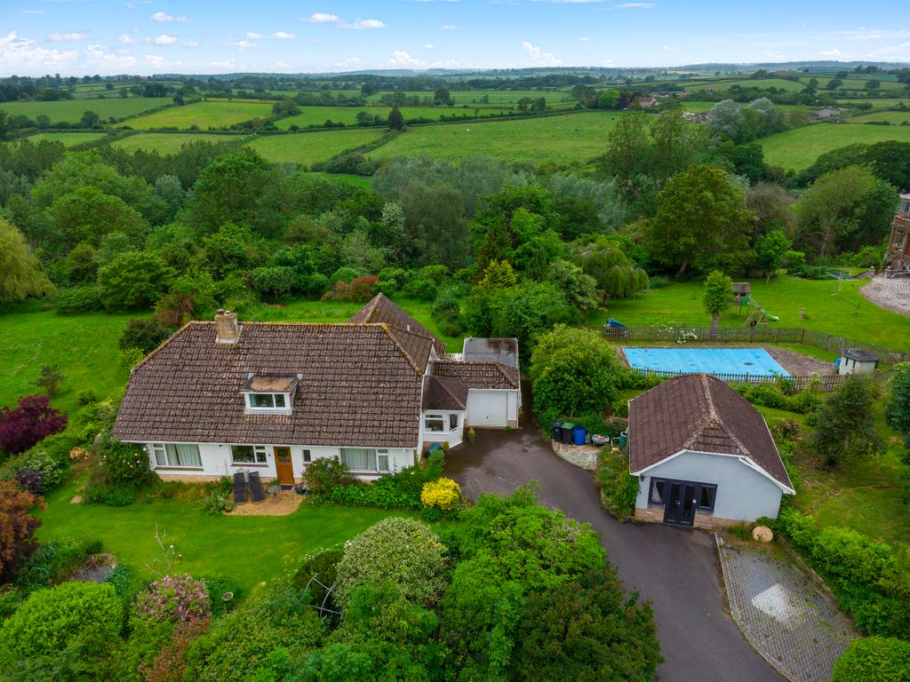 4 bed detached house for sale in White Lane Close, Sturminster Newton