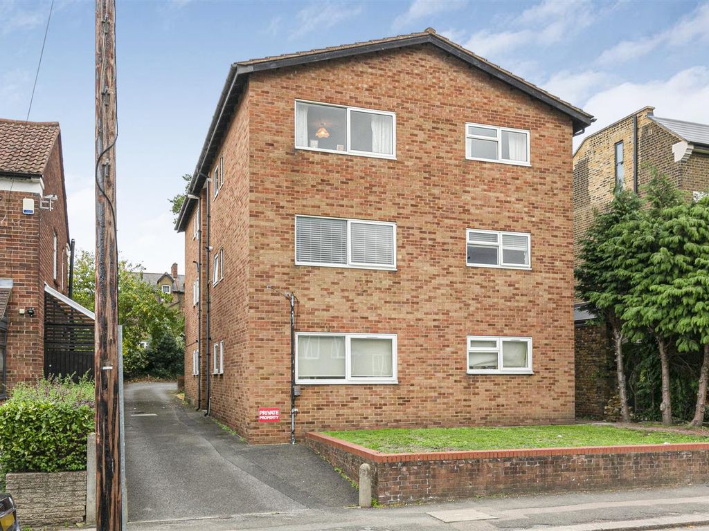 West Avenue, Walthamstow, London E17