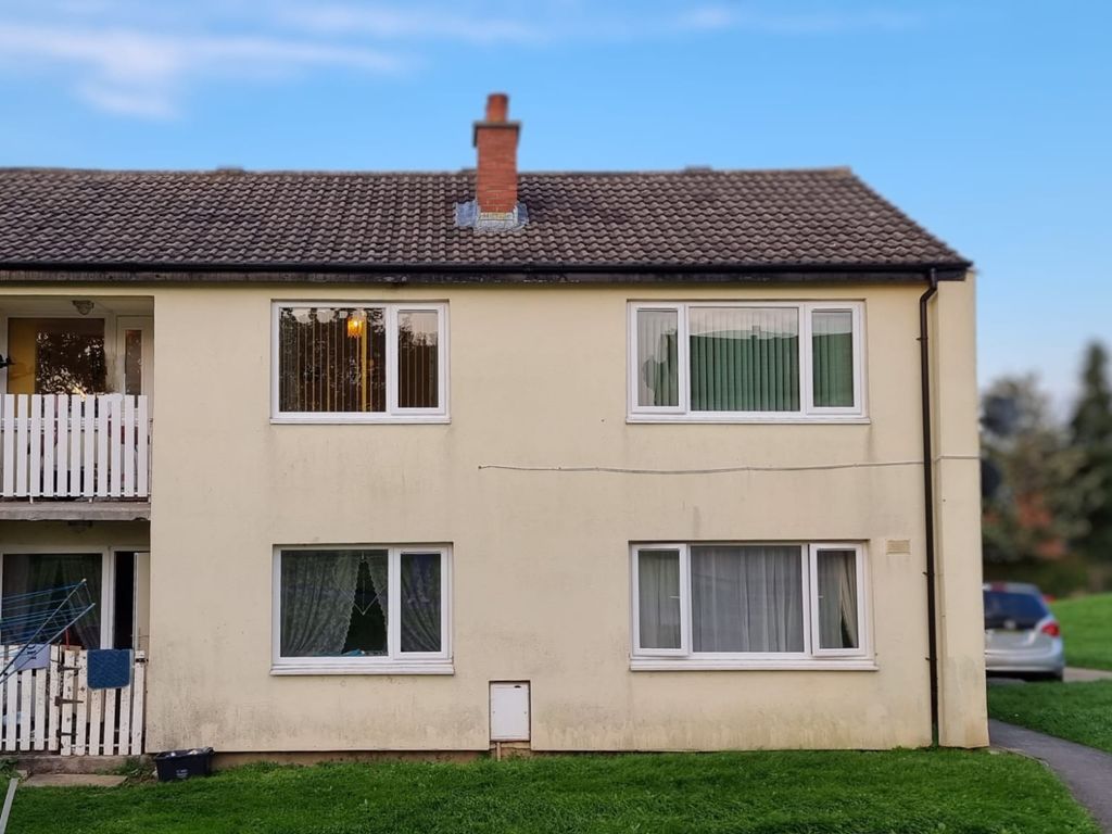 2 bed flat for sale in Crocus Court, Colburn, Catterick Garrison DL9, £