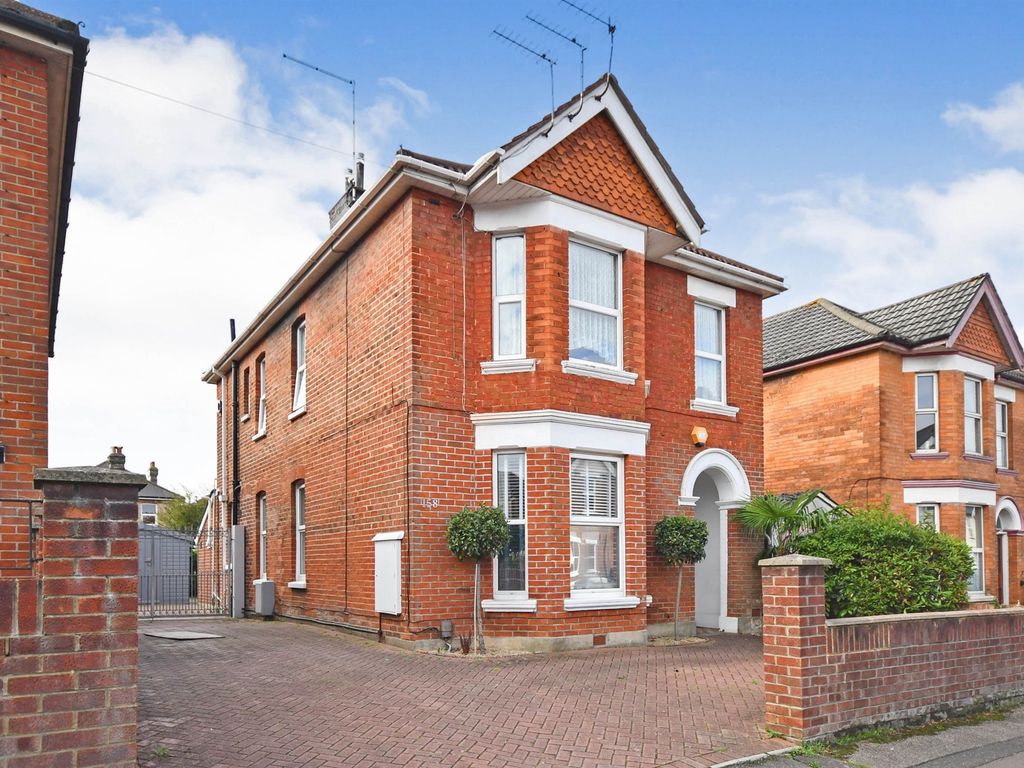 2 bed flat for sale in Alma Road, Winton, Bournemouth BH9 Zoopla