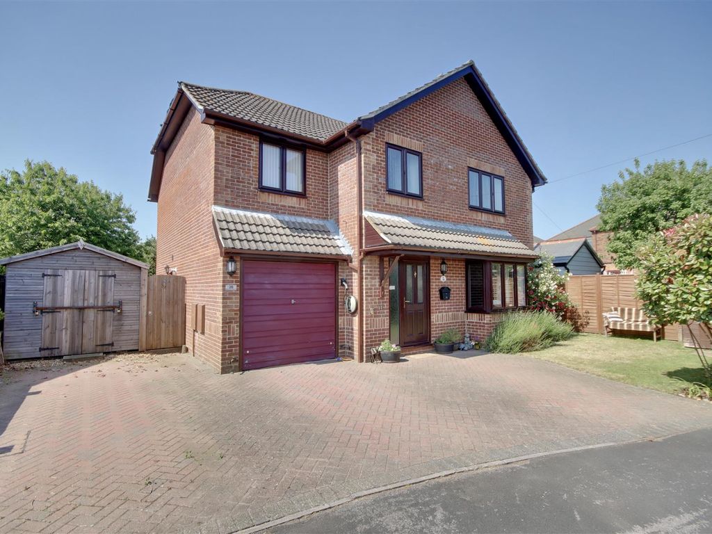 4 bed detached house for sale in Dresden Drive, Cowplain, Waterlooville