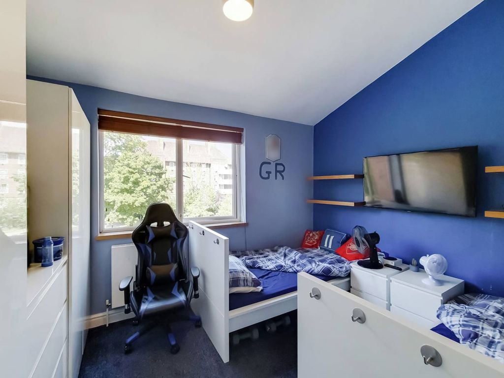 4 bed property to rent in Pollard Close, Highbury And Islington, London