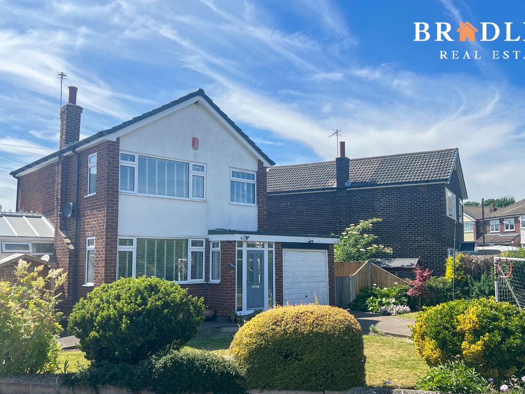 3 bed detached house for sale in Ashbourne Drive, Pontefract WF8 Zoopla