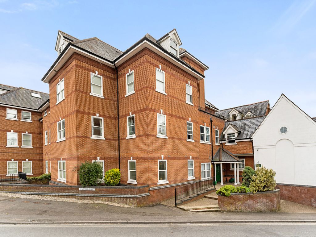 2 bed flat for sale in Bentfield Road, Stansted, Essex CM24 Zoopla