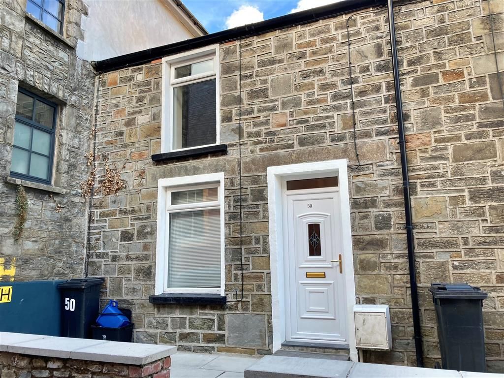 2 bed property to rent in Tramroad Terrace, Merthyr Tydfil CF47, £650