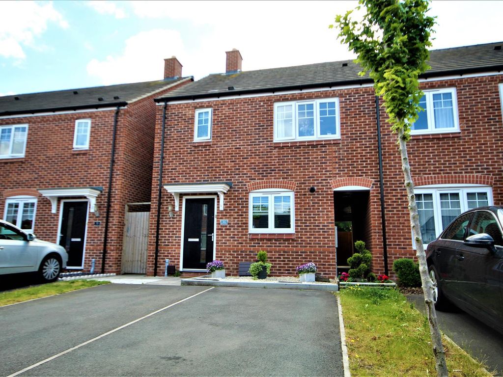 3 bed end terrace house for sale in Old Railway Mews, Swadlincote DE11