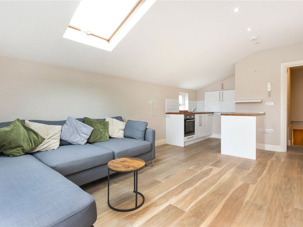 1 bed flat for sale in Kingscourt Road, London SW16, £350,000 Zoopla
