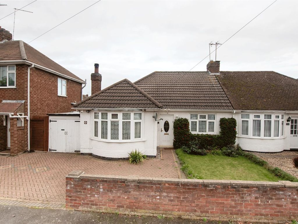 2 bed semidetached bungalow for sale in Stanwell Way, Wellingborough