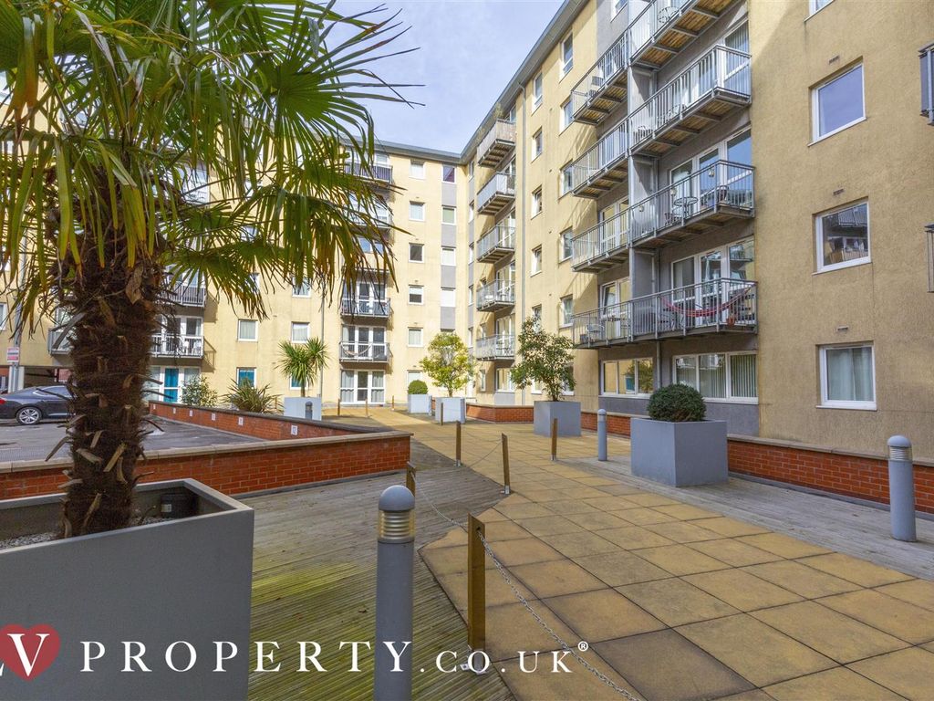 2 bed property to rent in Hall Street, Hockley, Birmingham B18 Zoopla