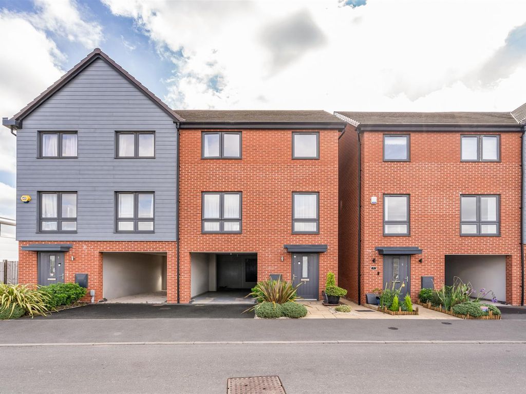 3 bed semidetached house for sale in Shepherds Green Road, Shirley, Solihull B90, £400,000 Zoopla