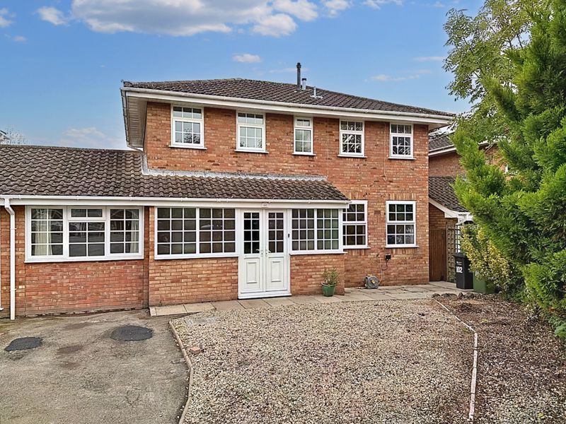 4 bed detached house for sale in Sandown Drive, Hereford HR4, £339,500