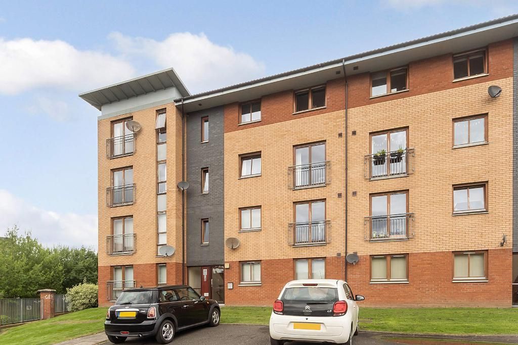 2 bed flat for sale in Dalmarnock Drive, Bridgeton G40, £99,950 Zoopla