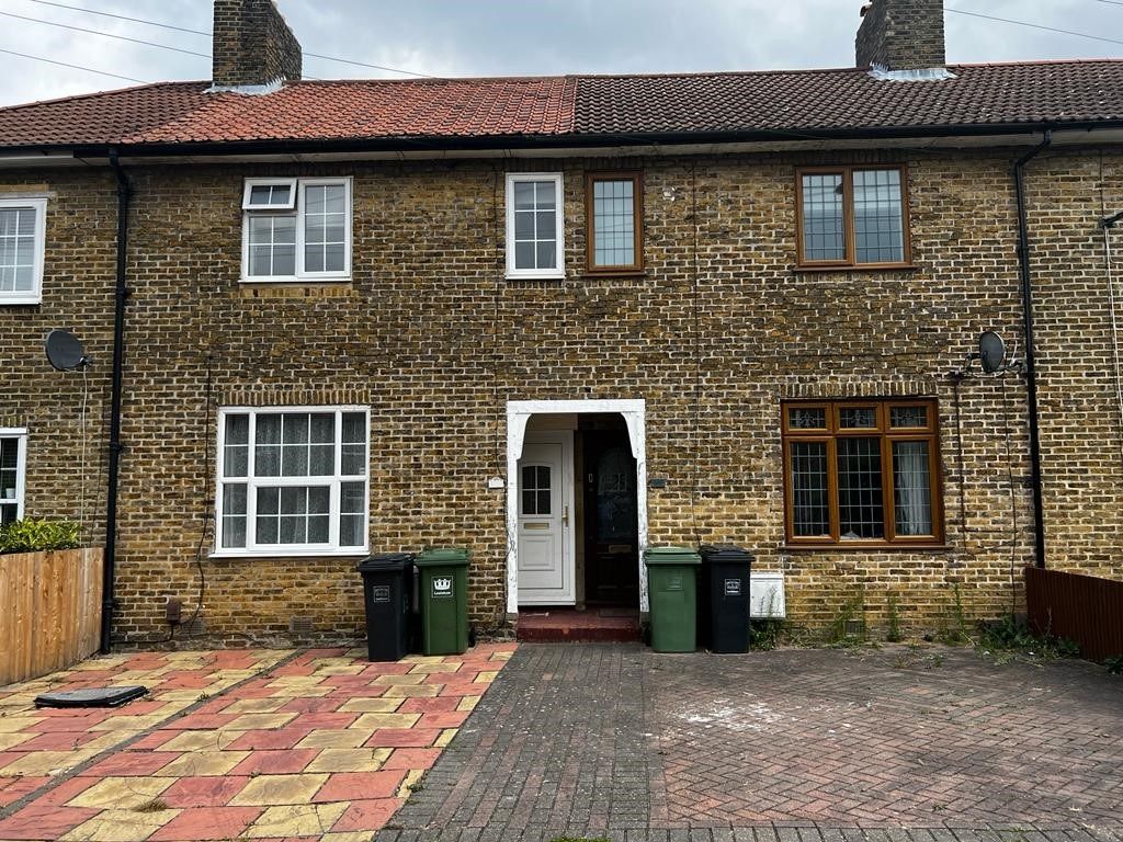 2 bed terraced house to rent in Capstone Road, Bromley BR1 Zoopla